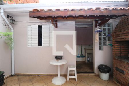 Casa à venda com 140m², 3 quartos e 2 vagasQuintal