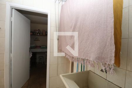 Casa à venda com 140m², 3 quartos e 2 vagasÁrea de Serviço