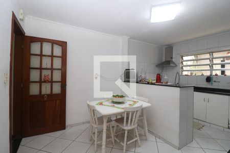 Casa à venda com 140m², 3 quartos e 2 vagasCozinha