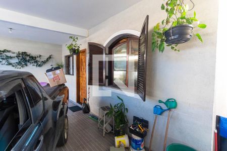 Casa à venda com 250m², 3 quartos e 2 vagas Casa à venda com 250m², 3 quartos e 2 vagasGaragem