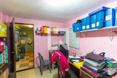 Casa à venda com 250m², 3 quartos e 2 vagas Casa à venda com 250m², 3 quartos e 2 vagasQuarto 3