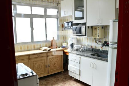 Apartamento para alugar com 90m², 2 quartos e 2 vagas Apartamento para alugar com 90m², 2 quartos e 2 vagasCozinha