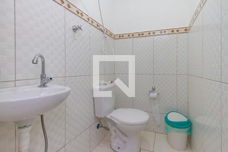Apartamento à venda com 100m², 2 quartos e sem vaga Apartamento à venda com 100m², 2 quartos e sem vagaBanheiro de Serviço