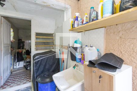 Apartamento à venda com 100m², 2 quartos e sem vaga Apartamento à venda com 100m², 2 quartos e sem vagaLavanderia