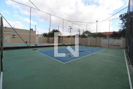 Casa de condomínio à venda com 109m², 3 quartos e 3 vagasQuadra Esportiva