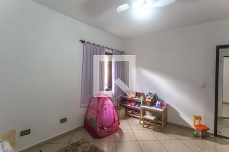 Casa à venda com 200m², 3 quartos e 3 vagas Casa à venda com 200m², 3 quartos e 3 vagasQuarto 2