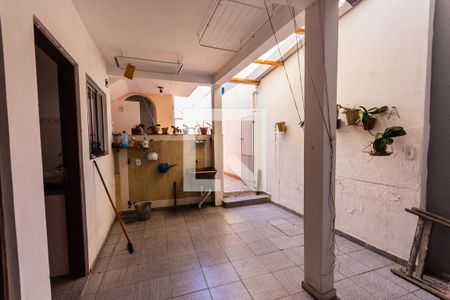 Casa à venda com 283m², 5 quartos e 2 vagas Casa à venda com 283m², 5 quartos e 2 vagasÁrea de Serviço da Casa 2