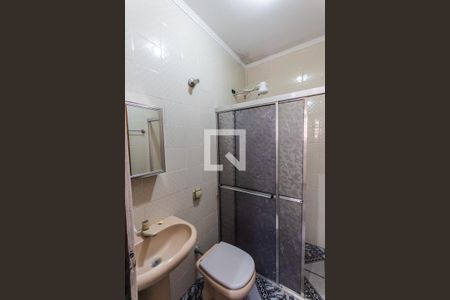 Casa à venda com 283m², 5 quartos e 2 vagas Casa à venda com 283m², 5 quartos e 2 vagasBanheiro de Serviço