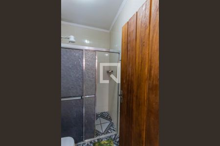 Casa à venda com 283m², 5 quartos e 2 vagas Casa à venda com 283m², 5 quartos e 2 vagasBanheiro de Serviço