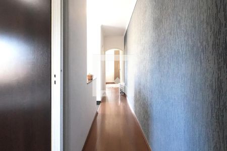 Casa à venda com 211m², 3 quartos e 5 vagasCorredor