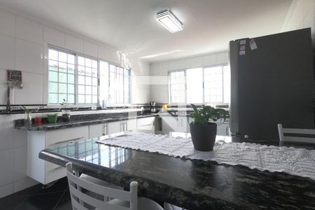 Casa à venda com 211m², 3 quartos e 5 vagasCozinha