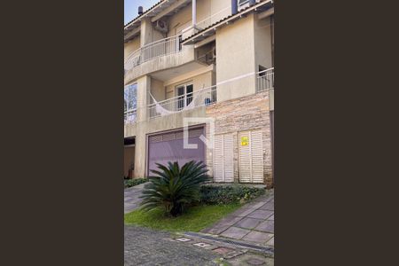 Casa de condomínio para alugar com 245m², 3 quartos e 2 vagasCasa