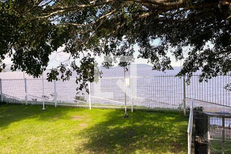 Casa de condomínio para alugar com 245m², 3 quartos e 2 vagasVista