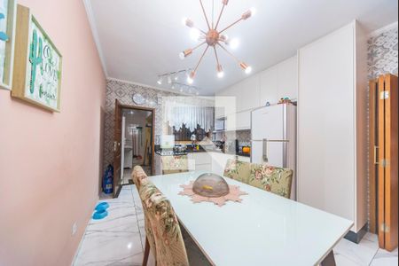 Casa à venda com 201m², 3 quartos e 2 vagasCozinha