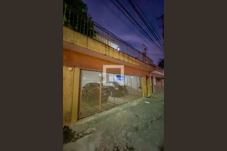 Casa à venda com 201m², 3 quartos e 2 vagasFachada