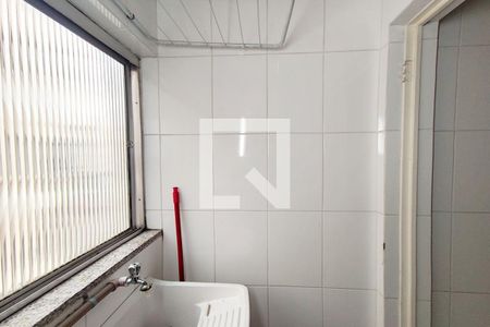 Apartamento à venda com 74m², 2 quartos e 1 vagaÁrea de Serviço