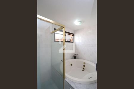 Apartamento para alugar com 144m², 3 quartos e 3 vagasBanheiro da Suíte 1 Detalhe