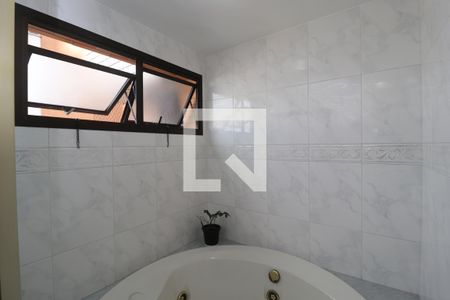 Apartamento para alugar com 144m², 3 quartos e 3 vagasBanheira