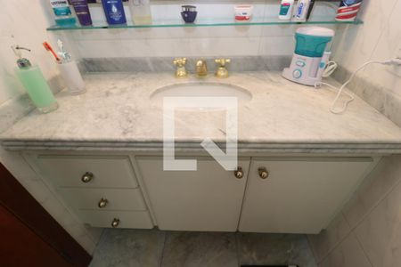 Apartamento para alugar com 144m², 3 quartos e 3 vagasBanheiro da Suíte 1 Detalhe