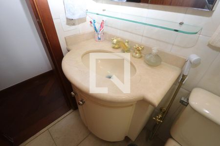 Apartamento para alugar com 144m², 3 quartos e 3 vagasBanheiro da Suíte 2