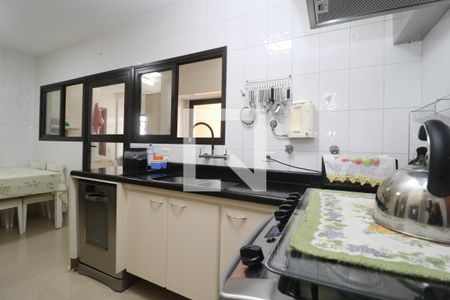 Apartamento para alugar com 144m², 3 quartos e 3 vagasCozinha