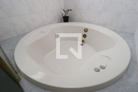 Apartamento para alugar com 144m², 3 quartos e 3 vagasBanheira