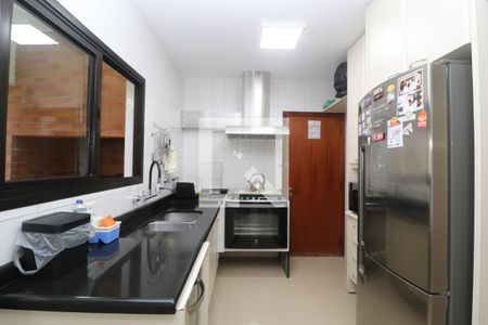 Apartamento para alugar com 144m², 3 quartos e 3 vagasCozinha