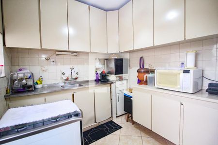 Casa à venda com 125m², 2 quartos e 2 vagascozinha