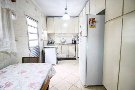 Casa à venda com 125m², 2 quartos e 2 vagascozinha