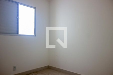 Quarto 1 de apartamento para alugar com 2 quartos, 51m² em Osvaldo Rezende, Uberlândia