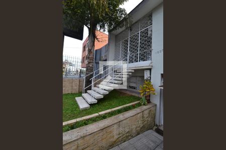 Casa à venda com 250m², 4 quartos e 2 vagasFachada