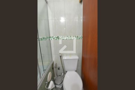 Casa à venda com 250m², 4 quartos e 2 vagasBanheiro da Suíte