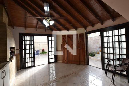 Casa à venda com 250m², 4 quartos e 2 vagasEspaço Gourmet