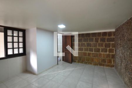 Casa à venda com 250m², 4 quartos e 2 vagasQuarto/Reversível