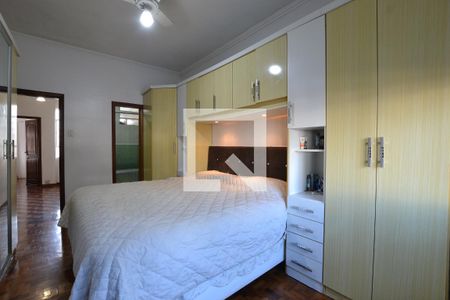 Casa à venda com 250m², 4 quartos e 2 vagasSuíte
