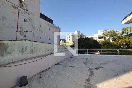 Casa à venda com 250m², 4 quartos e 2 vagasTerraço