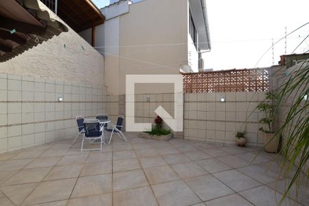 Casa à venda com 250m², 4 quartos e 2 vagasÁrea Externa