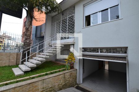 Casa à venda com 250m², 4 quartos e 2 vagasFachada