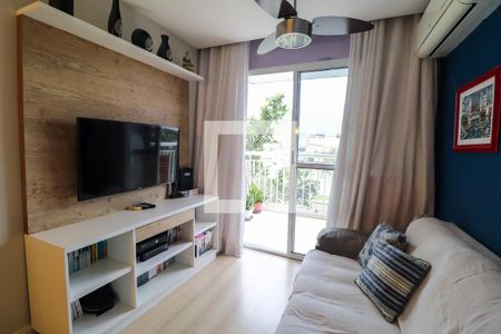 Sala de apartamento para alugar com 2 quartos, 50m² em Anil, Rio de Janeiro