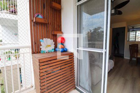 Varanda de apartamento para alugar com 2 quartos, 50m² em Anil, Rio de Janeiro