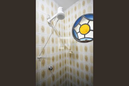 Casa para alugar com 380m², 5 quartos e 3 vagasChuveiro do banheiro 1