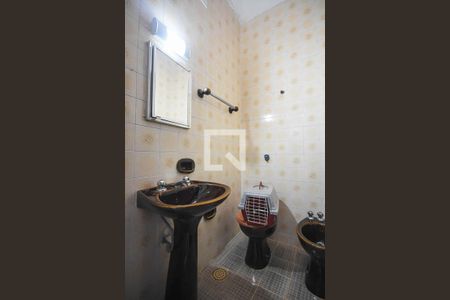 Casa para alugar com 380m², 5 quartos e 3 vagasBanheiro 3