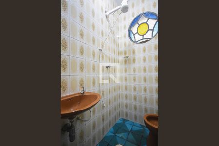 Casa para alugar com 380m², 5 quartos e 3 vagasBanheiro 1