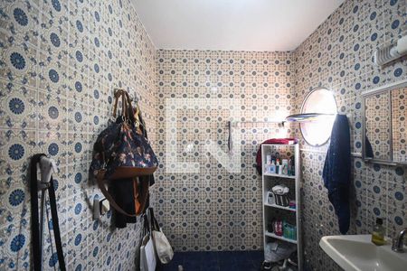 Casa para alugar com 380m², 5 quartos e 3 vagasBanheiro suíte