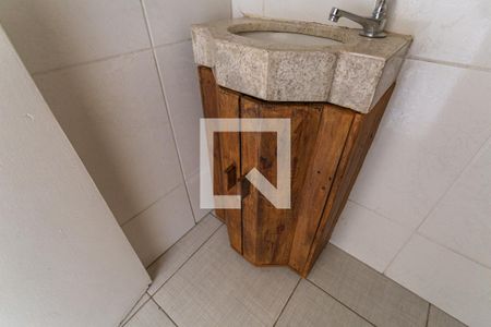 Apartamento à venda com 90m², 3 quartos e sem vaga Apartamento à venda com 90m², 3 quartos e sem vagaArmário do Banheiro Social