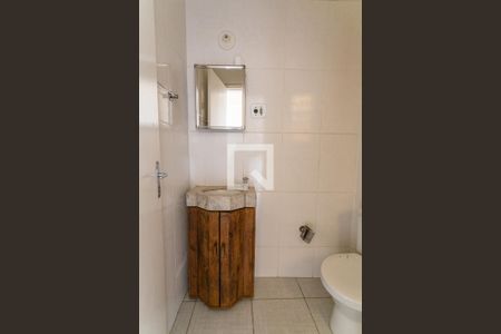 Apartamento à venda com 90m², 3 quartos e sem vaga Apartamento à venda com 90m², 3 quartos e sem vagaBanheiro Social