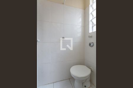 Apartamento à venda com 90m², 3 quartos e sem vaga Apartamento à venda com 90m², 3 quartos e sem vagaBanheiro de Serviço