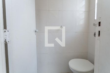 Apartamento à venda com 90m², 3 quartos e sem vaga Apartamento à venda com 90m², 3 quartos e sem vagaBanheiro de Serviço