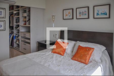Apartamento à venda com 250m², 4 quartos e 2 vagas Apartamento à venda com 250m², 4 quartos e 2 vagasSuíte 3