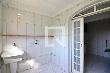 Apartamento para alugar com 70m², 2 quartos e 1 vagaÁrea de Serviço